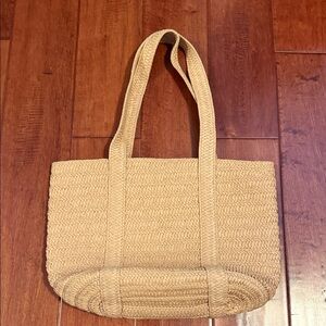 Woven Straw Tote Bag in Natural